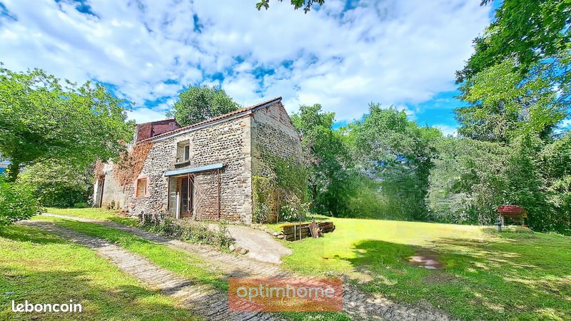 Maison 3 pièces 94 m² · à Sauveterre-de-Béarn · 94 m² · 123 000 €