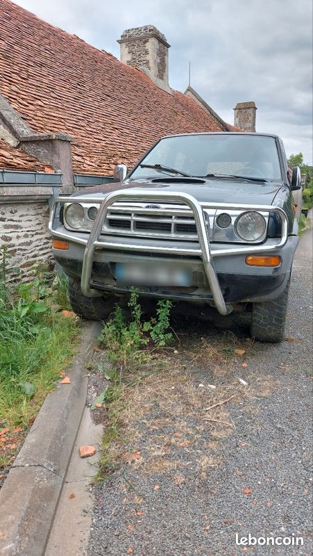 Ford maverick (image 2)