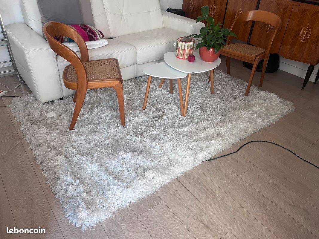 Vente urgente : Tapis très confortable écru à long poils (image 1)