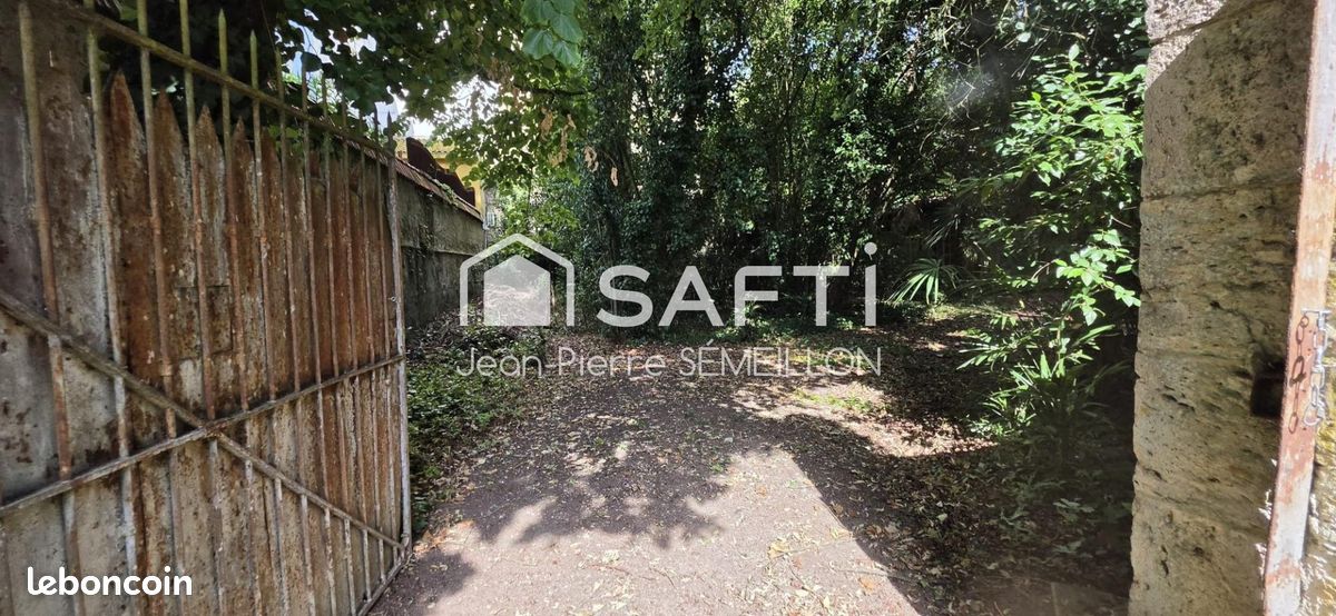 Terrain 563 m² · à Agen · 563 m² · 420 000 €