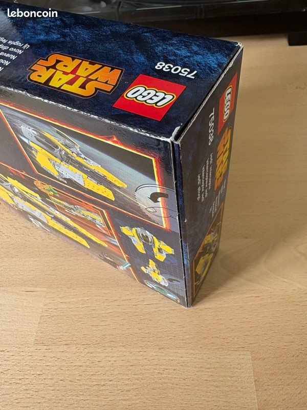 LEGO Star Wars 75038 – Anakin Skywalker Jedi interceptor (image 4)