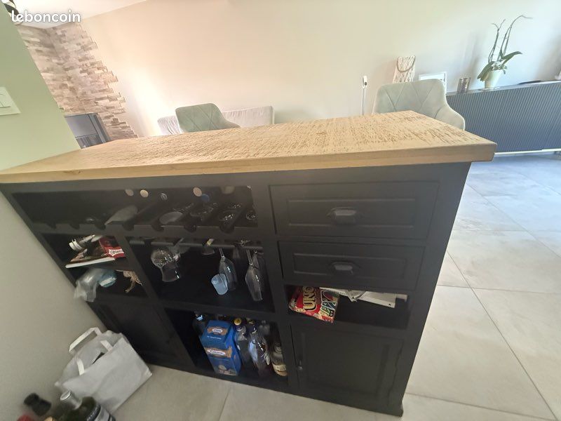 Bar (image 2)
