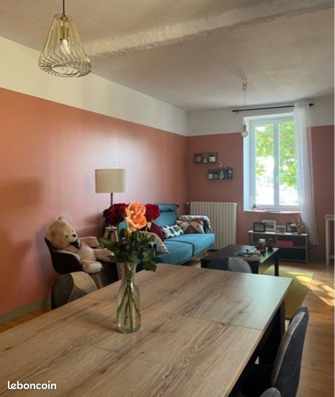 Appartement 4 pièces 110 m² · à Saint-Germain-du-Plain · 110 m² · 850 €/mois