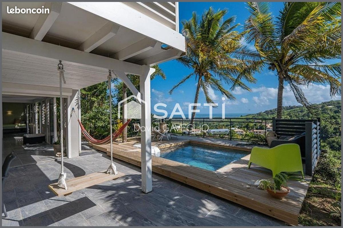 Maison 8 pièces 277 m² · au Marin · 277 m² · 1 095 000 €