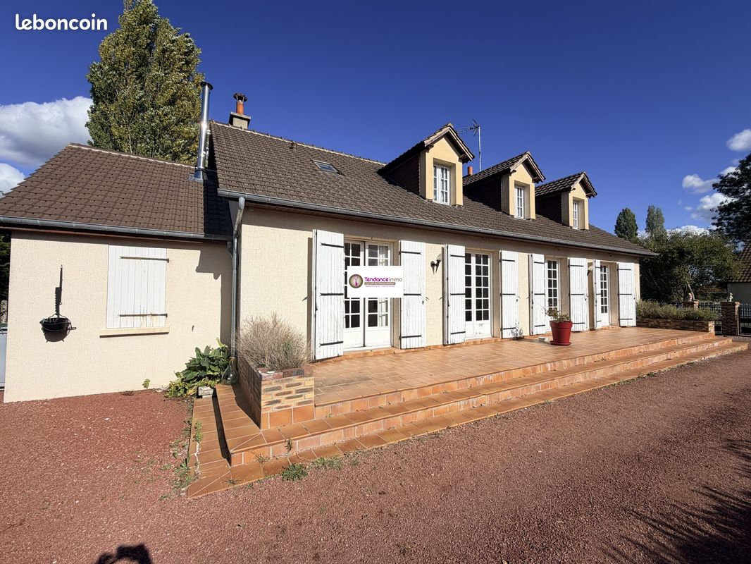 Maison 6 pièces 143 m² · au Mêle-sur-Sarthe · 143 m² · 173 500 €