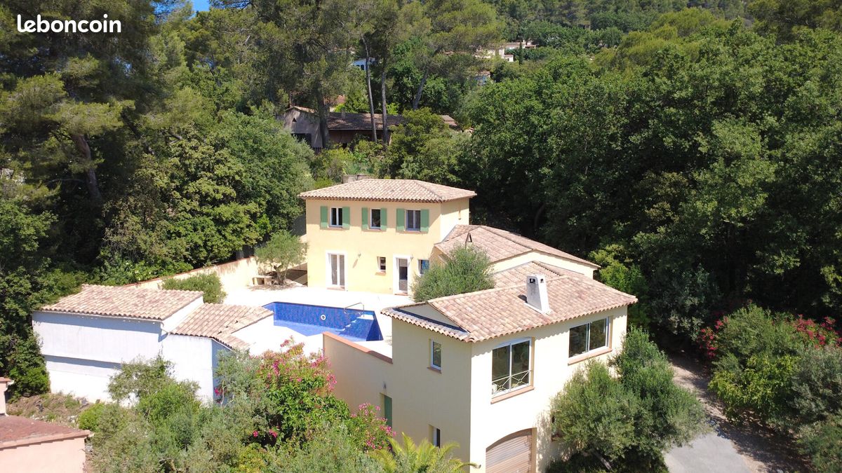 Maison 6 pièces 161 m² · à La Motte · 161 m² · 599 000 €