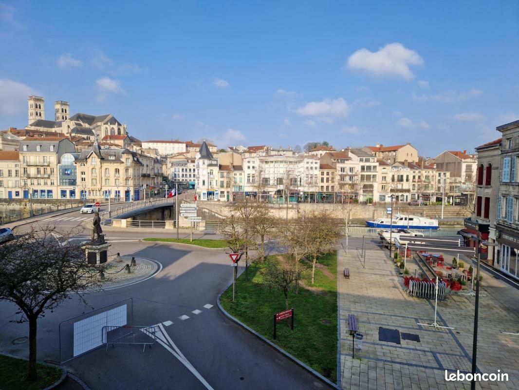 Appartement 5 pièces 135 m² · à Verdun · 135 m² · 860 €/mois