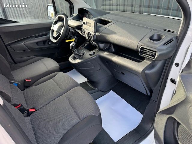 Peugeot Partner FOURGON STANDARD 1000 KG BLUEHDI 100 S&S BVM5 GRIP (image 19)