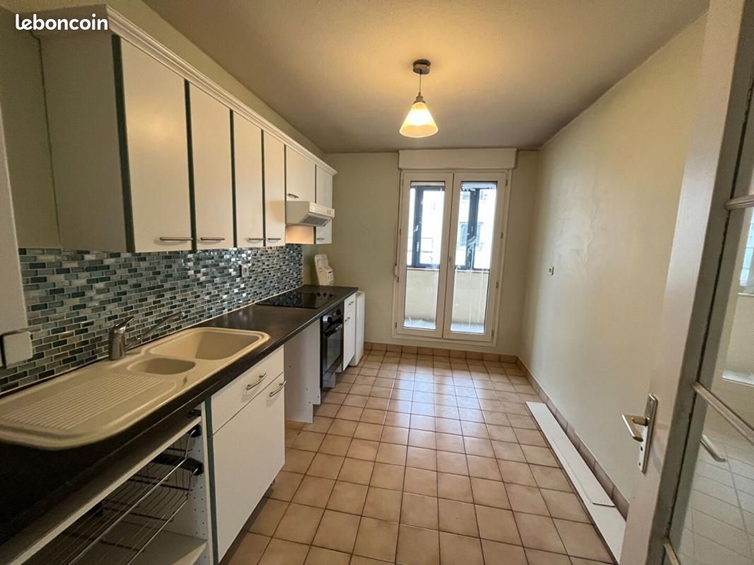 Appartement 3 pièces 85 m² · à Lyon · 85 m² · 1 322 €/mois