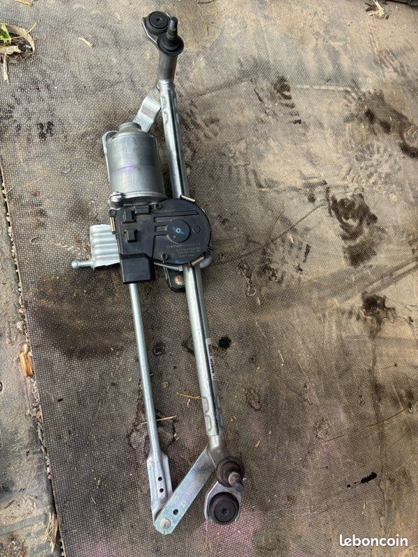 Moteur essuie glace Skoda (image 1)