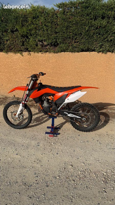 125 sx 2015 (image 1)