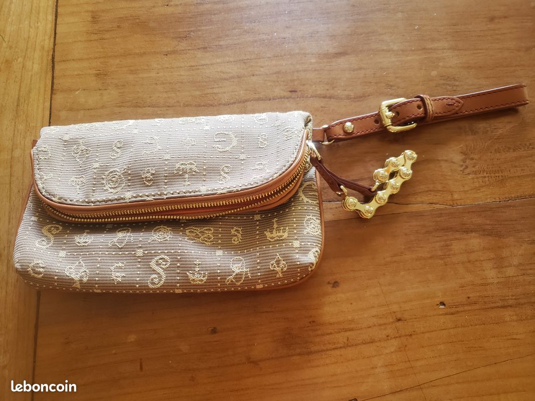 Pochette (image 1)