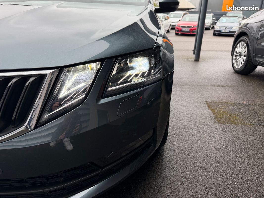 Skoda Octavia Combi III (2) 1.4 TSI 150 DSG7 DRIVE + Full LED Excellent état Garantie 1an (image 8)