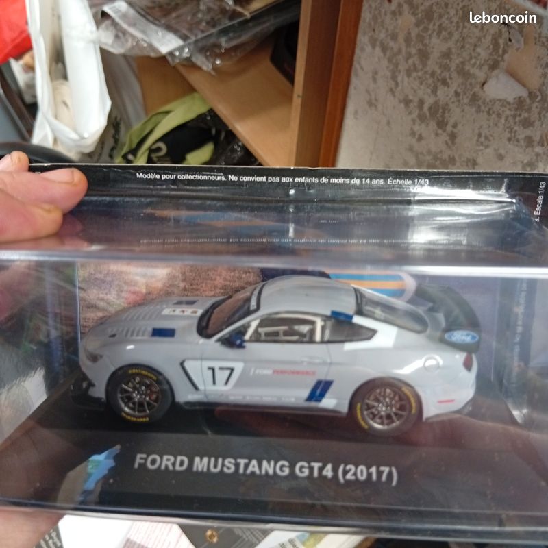 #voiture miniature 1/43 Altaya ford mustang n 74 Gt4 2017 (image 1)