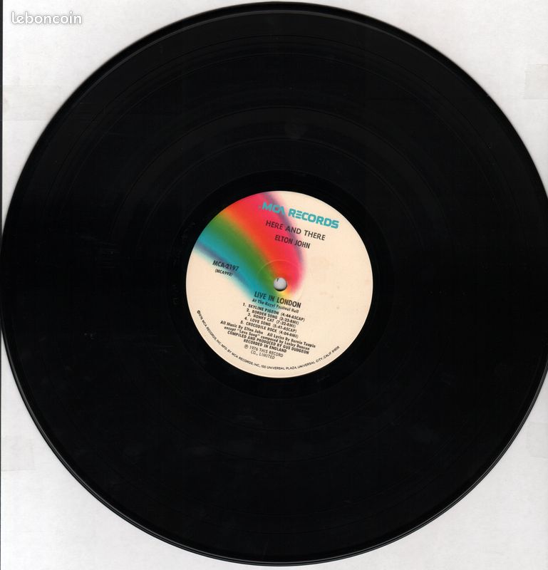 Elton John - Here and There - Vinyle Made in USA, MCA Records 993, 1976 - Honky Cat - Love Song - Crocodile Rock - Rocket Man - Bennie and the Jets - Take Me To The Pilot - Love Lies Bleeding... Etc (image 5)