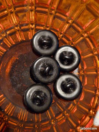 Lot De Boutons Anciens En Verre Noir Des Années 1930 - Mercerie Vintage - France