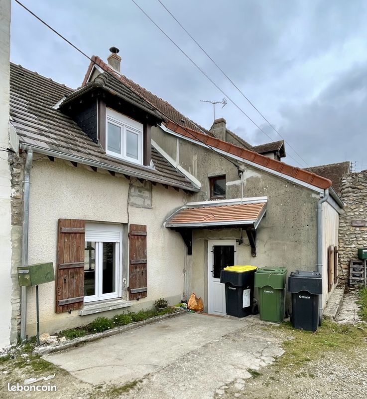 Maison 4 pièces 107 m² · à Crécy-la-Chapelle · 107 m² · 245 000 €