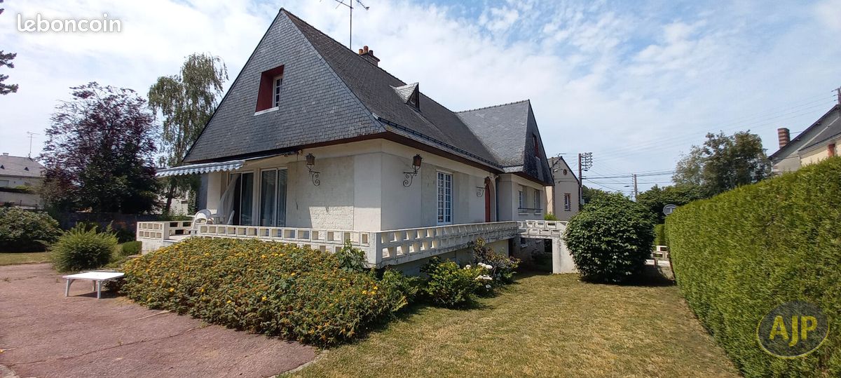 Maison 8 pièces 166 m² · à Châteaubriant · 166 m² · 228 800 €