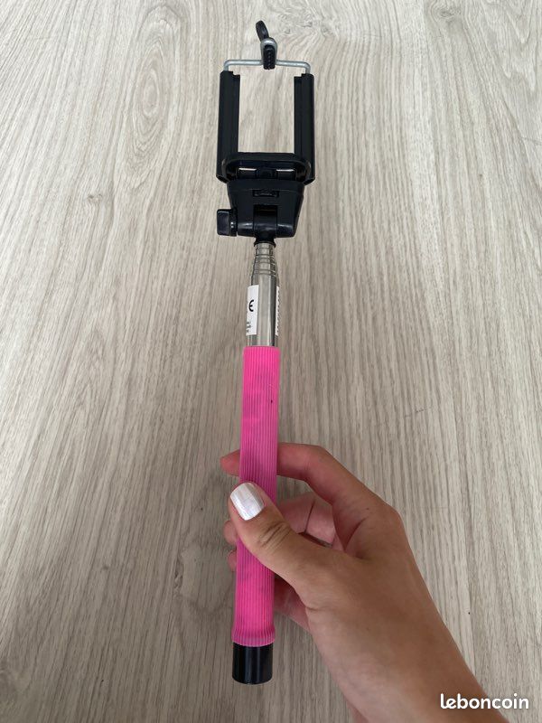 Perche à selfie (image 1)