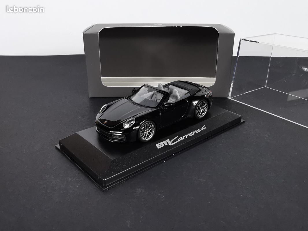 PORSCHE 911 CARRERA Cabriolet Convertible 1:64 Echelle Diorama Miniature Modèle EUR 9,15