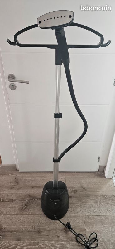 Défroisseur Vapeur Vertical ESSENTIELB EDV2 Noir - Neuf