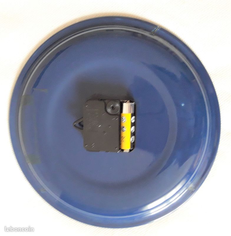 Horloge sous forme d'assiette (image 2)