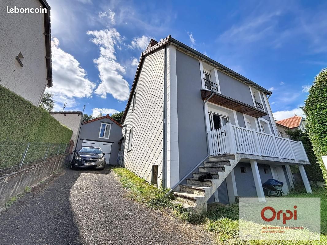 Maison 3 pièces 86 m² · à Saint-Éloy-les-Mines · 86 m² · 650 €/mois