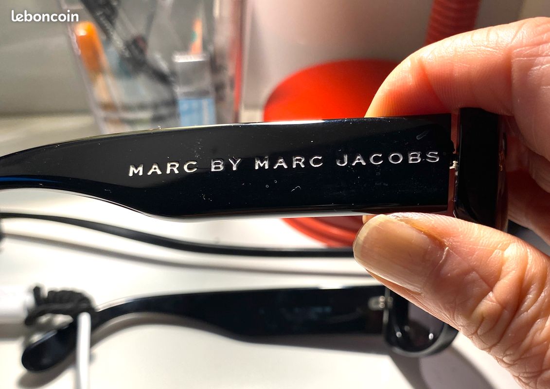 Lunettes de soleil noires Marc Jacobs (image 3)