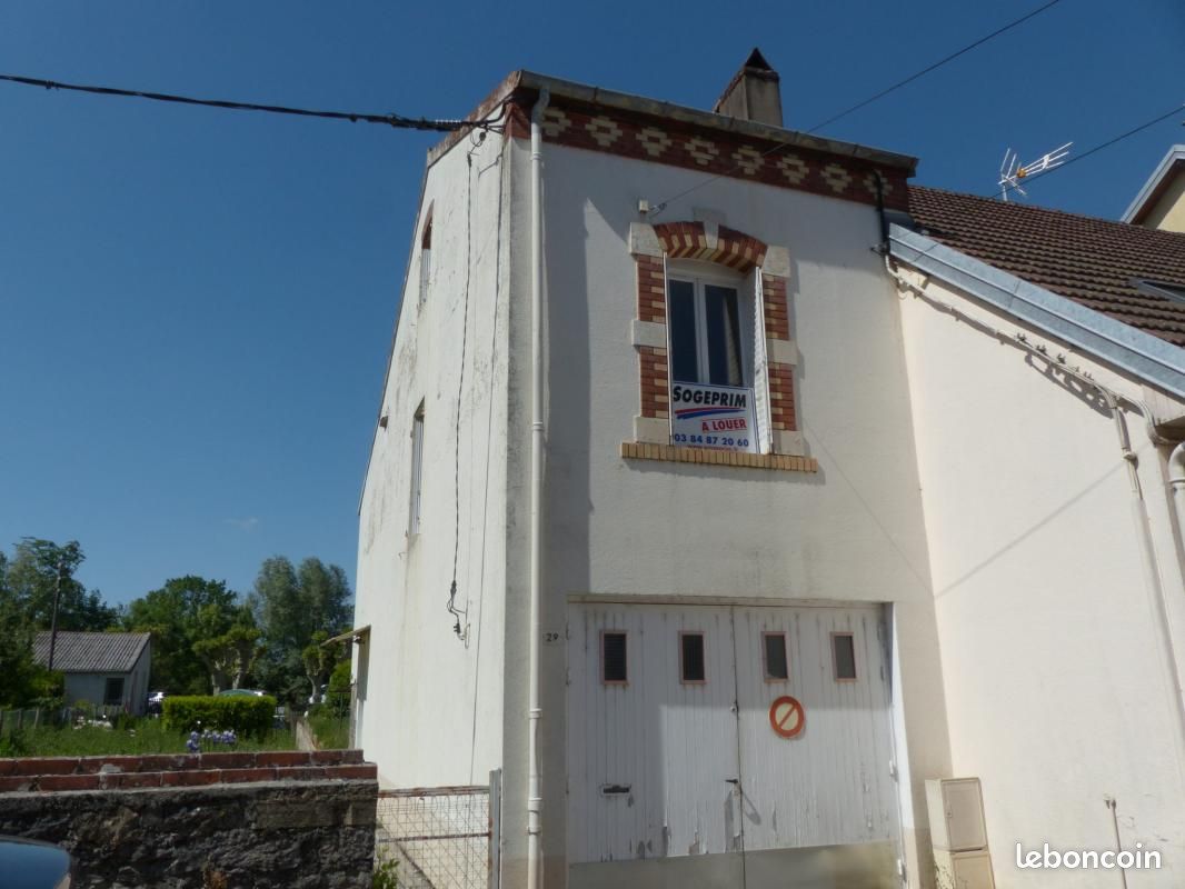 Maison 2 pièces 51 m² · à Bletterans · 51 m² · 539 €