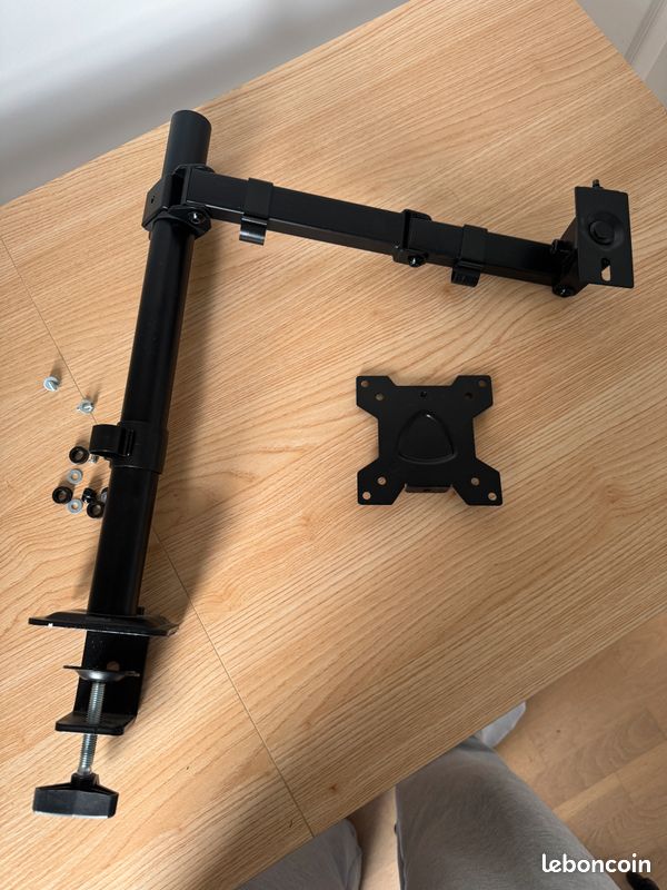 Support d'écran réglable en hauteur KOORUI pour écrans de 13 à 32 pouces, compatibles VESA 75x75 et 100x100 mm (image 3)