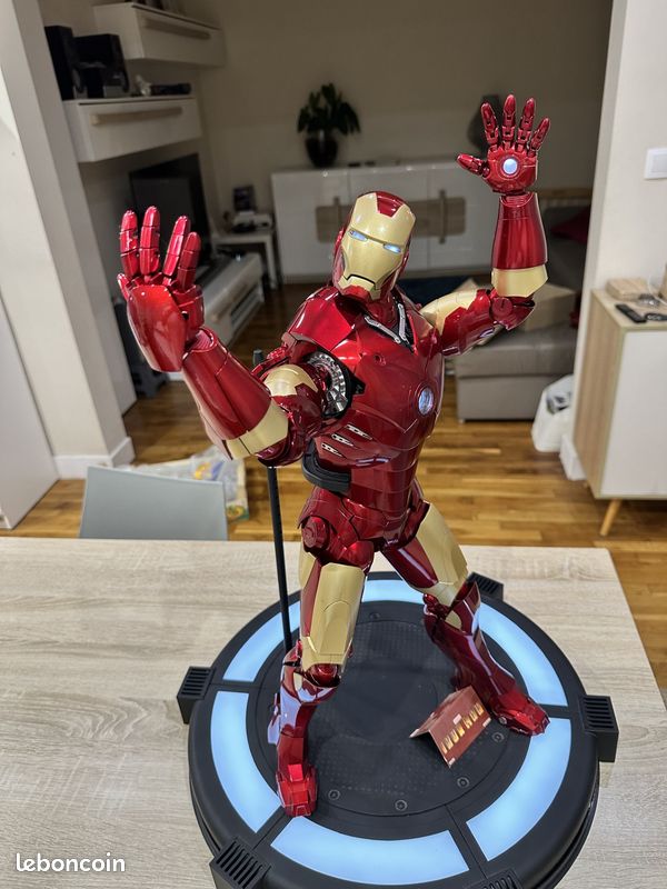 PARTS OF TONY Stark's mythical Mark III armor Iron Man 60cm Altaya