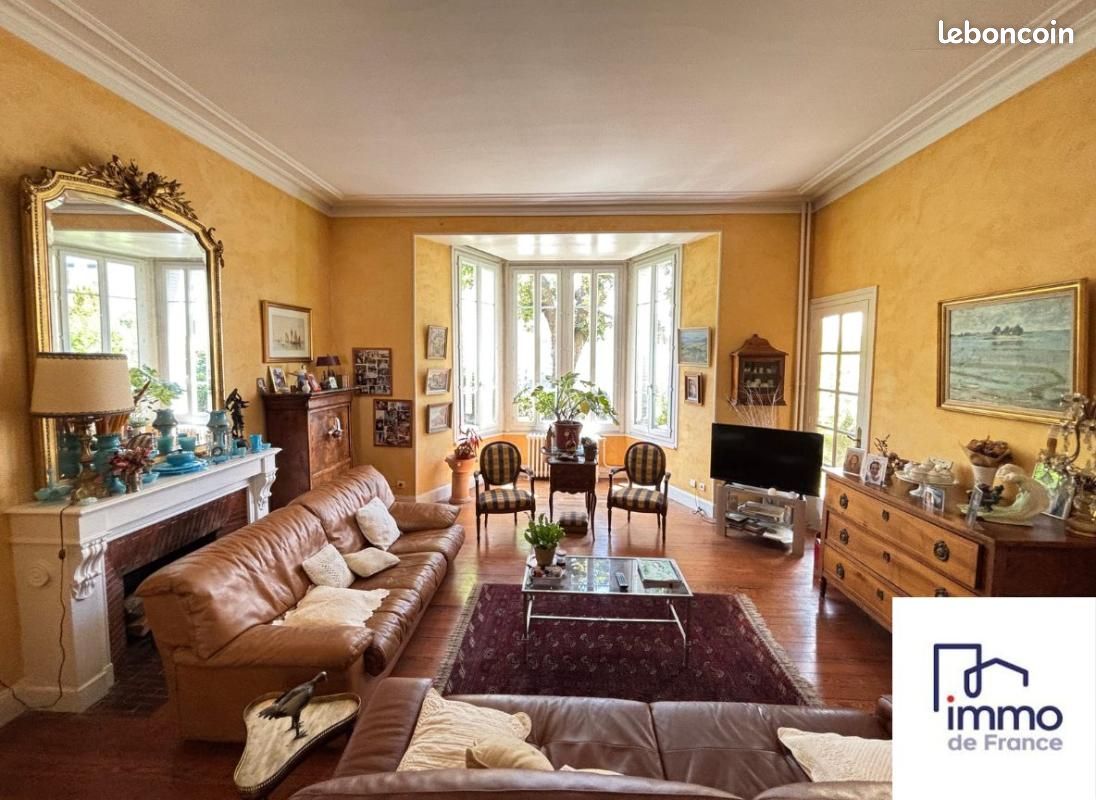 Maison 9 pièces 224 m² · à Vienne · 224 m² · 499 000 €
