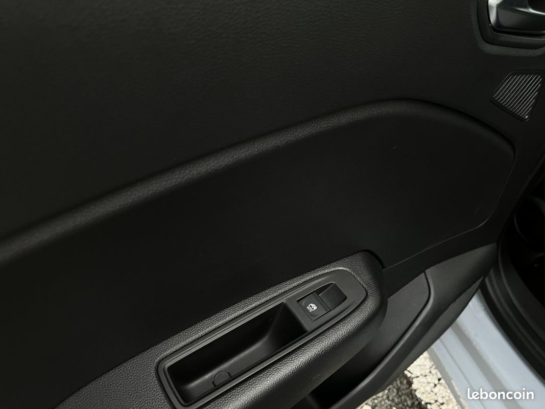Renault Clio (5) Evolution E-Tech full hybrid 145 -24 (image 28)