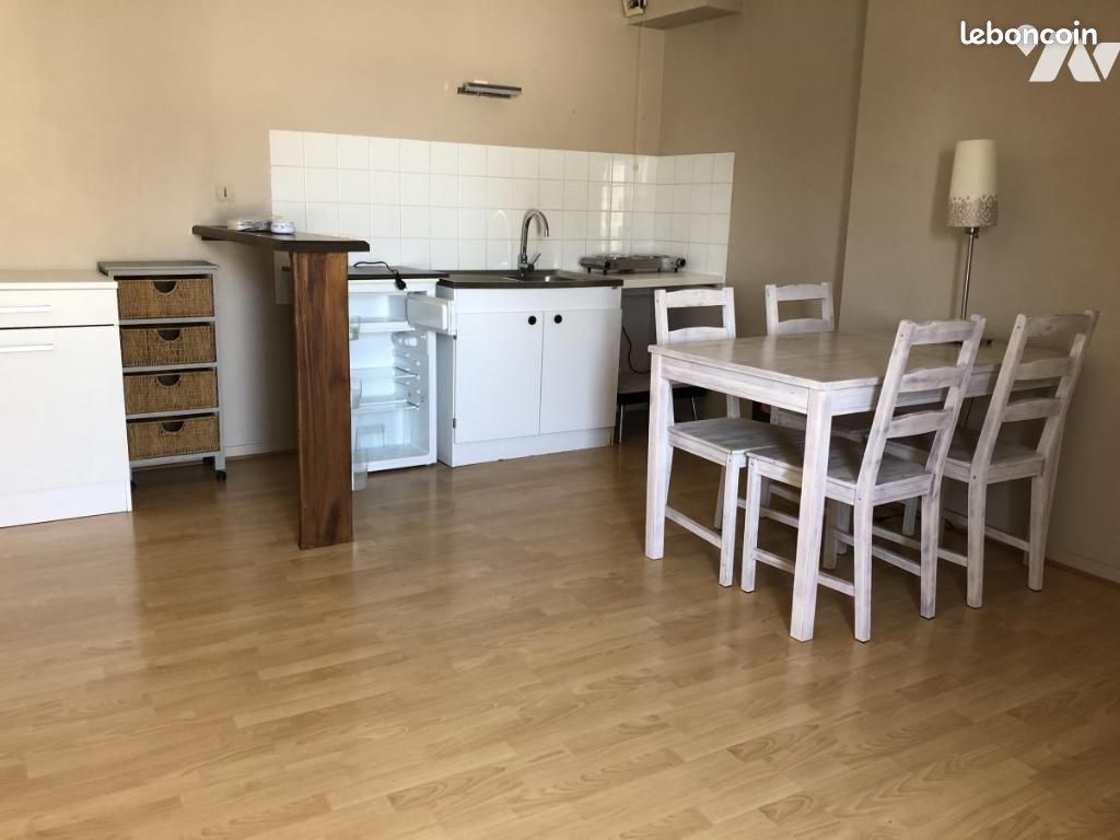 Appartement 1 pièce 25 m² · à Coutances · 25 m² · 335 €/mois