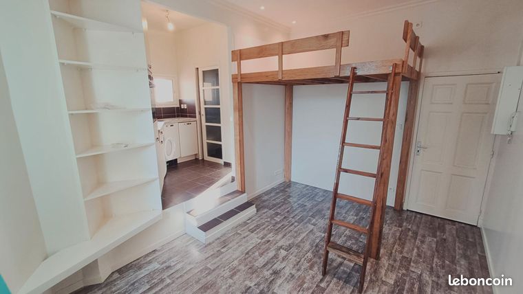 Studio 1 pièce 21 m²