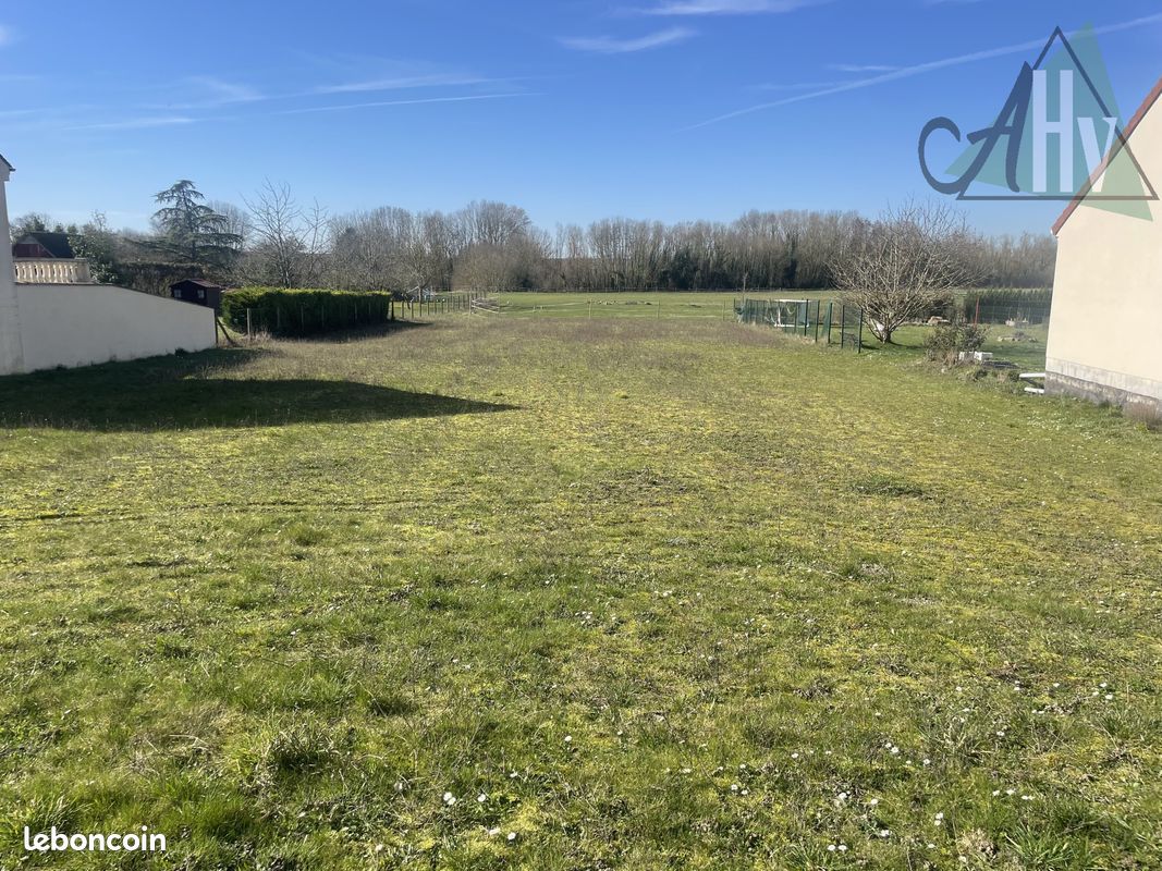 Terrain 1699 m² · à Villenauxe-la-Petite · 1 699 m² · 46 000 €