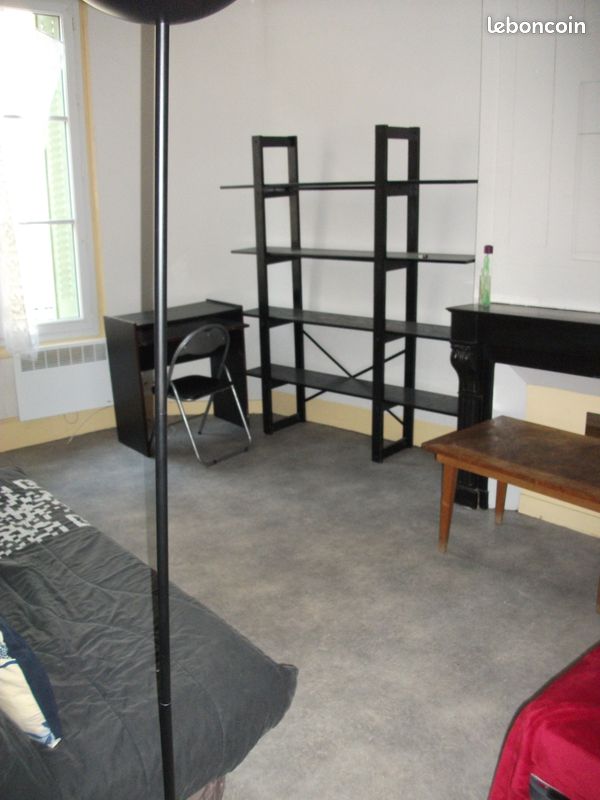 Appartement T1 33 m2 pour étudiants - Limoges 87000 Centre-Hôtel de Ville Emailleurs (image principale 0)