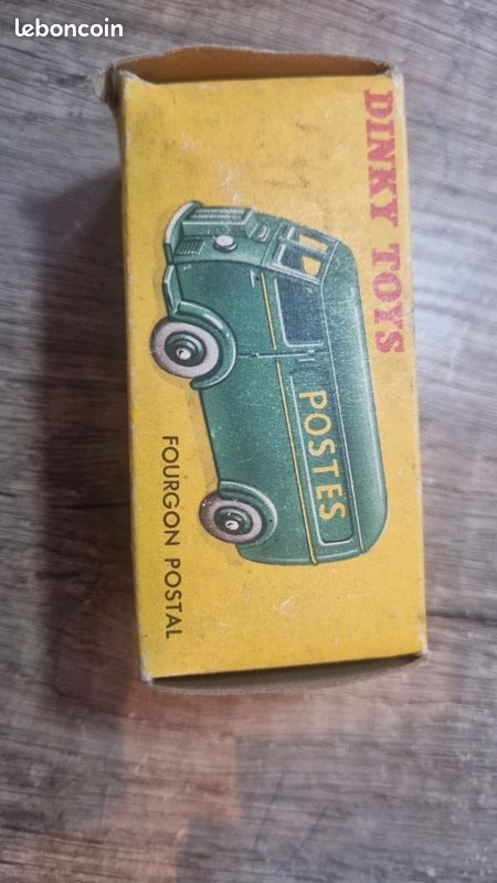 Dinky Toys 25BV – Fourgon Postes Peugeot D.3.A – Boîte D'origine – VNMIB – France