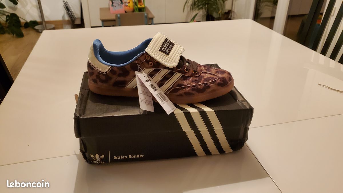 Wales Bonner x adidas Samba Pony Leo "DARK BROWN " - Chaussures