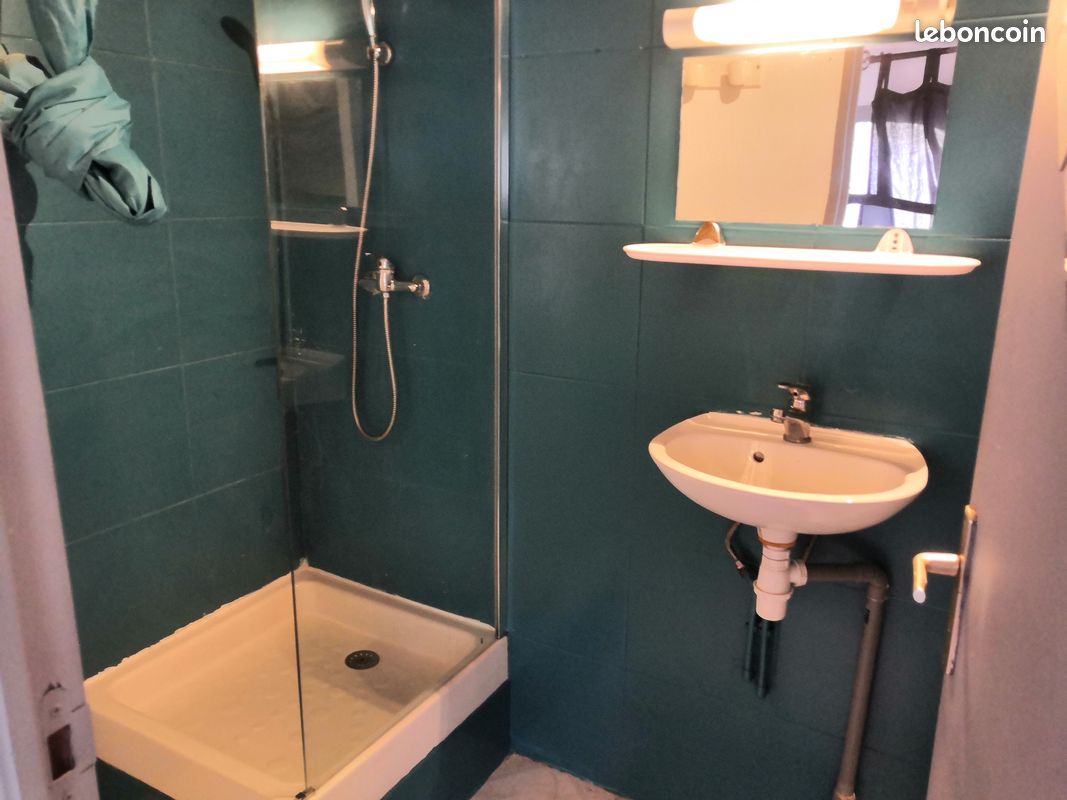 Appartement 1 pièce 20 m² · à Nîmes · 20 m² · 390 €