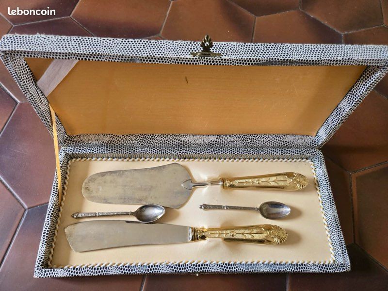 Coffret de couverts anciens (image 1)