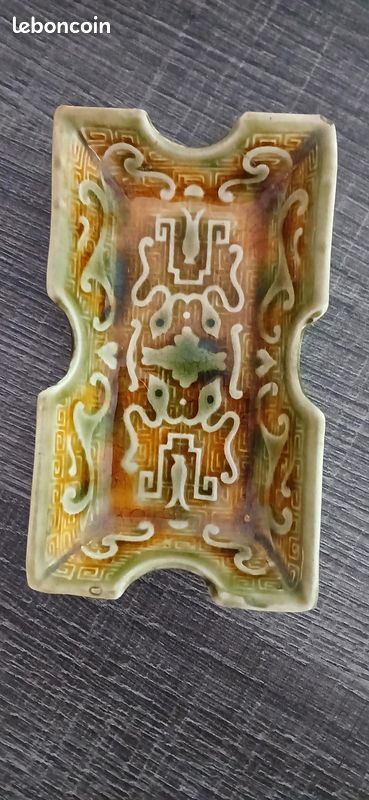 DESSOUS PLAT BLEU ancien décor oriental carrelage faience voir Gien ? 19 ème siè EUR 38,00 - FR