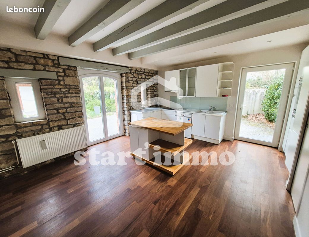 Maison 8 pièces 180 m² · à Devecey · 180 m² · 390 000 €