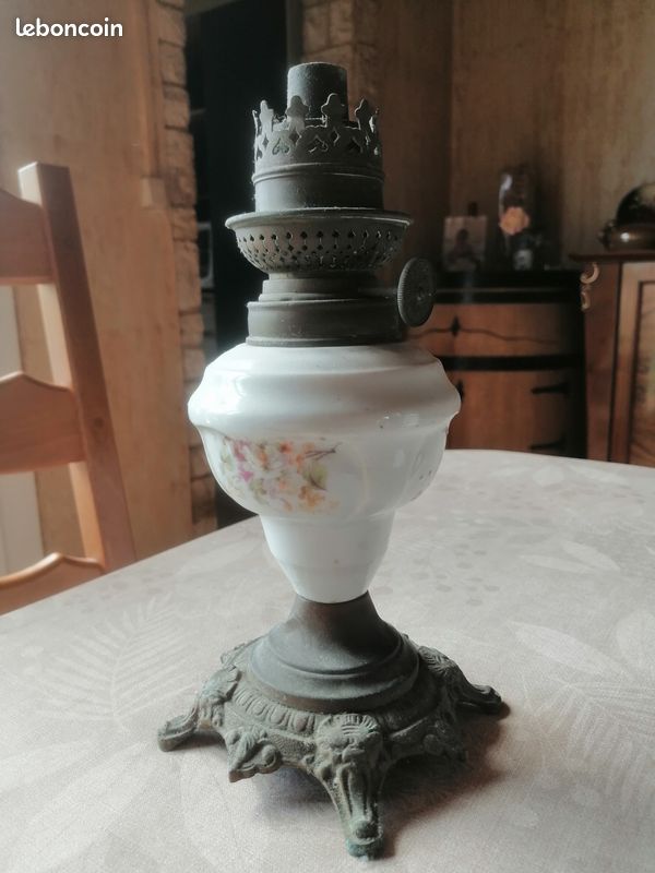 À vendre lampe à huile (image 1)