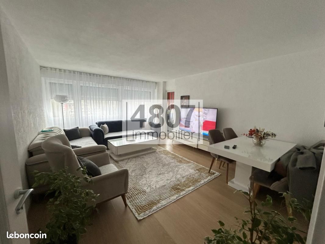 Appartement 3 pièces 76 m² · à Saint-Julien-en-Genevois · 76 m² · 350 000 €