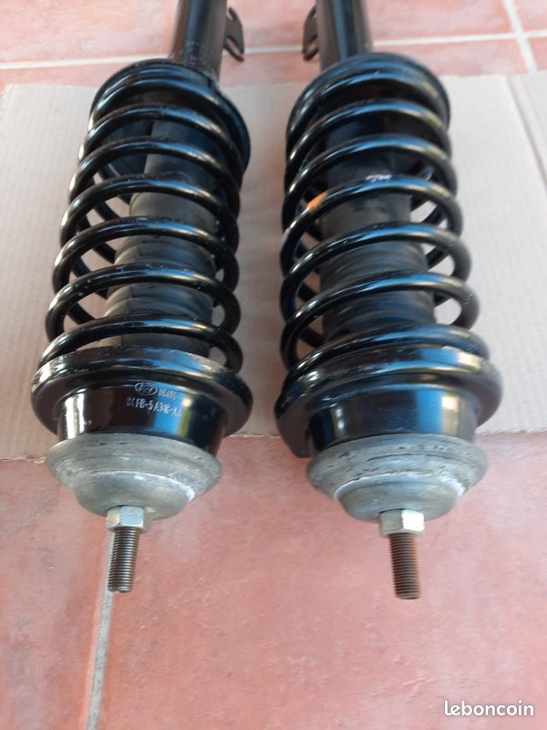 LOT DE 2 AMORTISSEURS AVANT + RESSORTS D'ORIGINE DE FORD ESCORT XR3i MK3 (image 2)