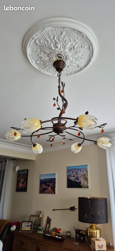 Luminaire suspension (image 1)