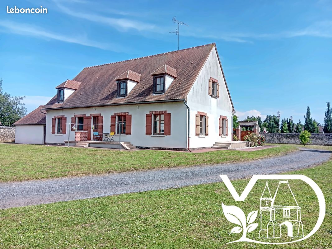 Maison 7 pièces 250 m² · à Bresles · 250 m² · 582 000 €