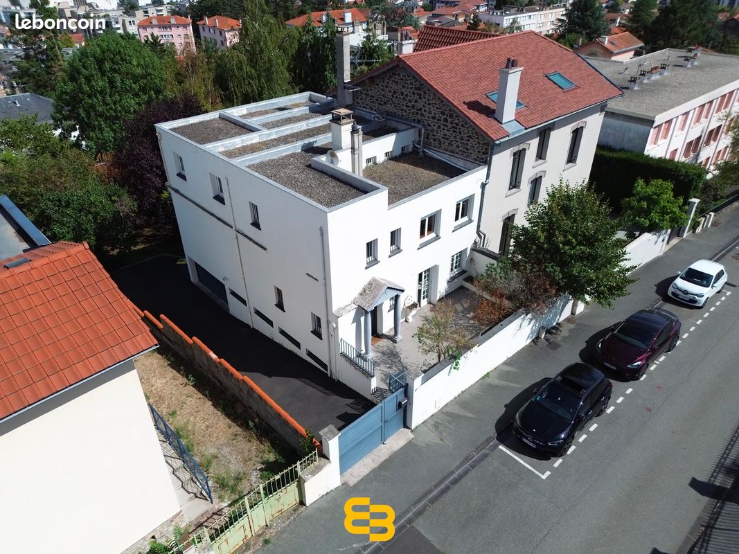 Maison 6 pièces 205 m² · à Chamalières · 205 m² · 690 000 €