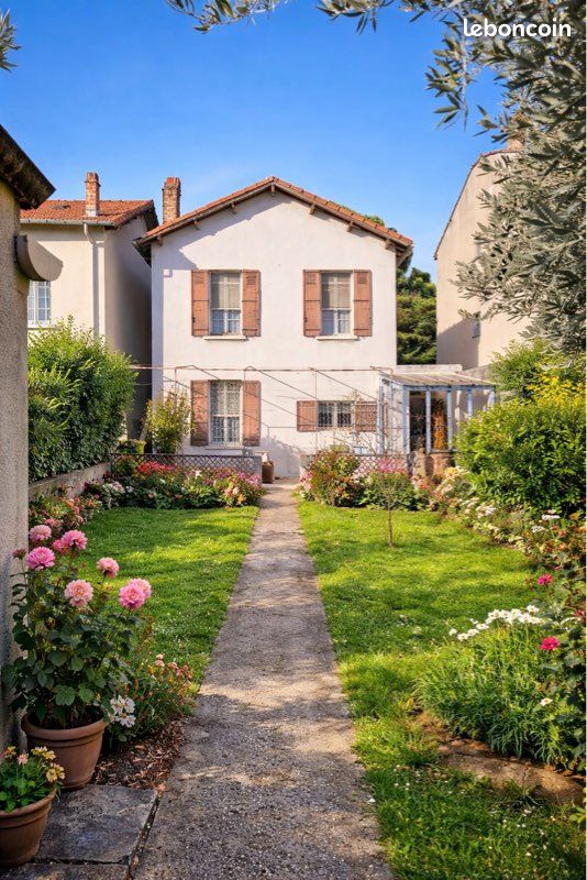 Maison 5 pièces 84 m² · à Avignon · 84 m² · 195 000 €
